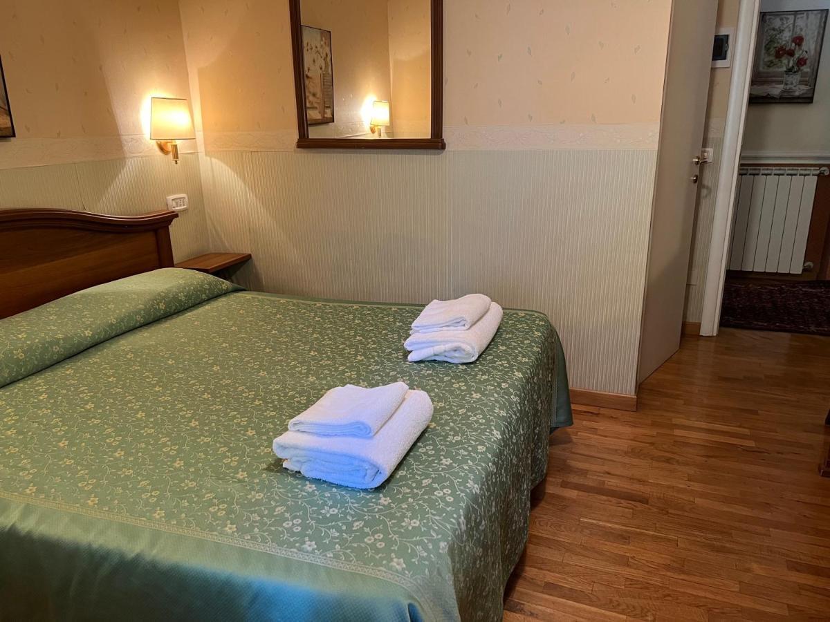 B&B San Michele A Porta Pia Róma Kültér fotó
